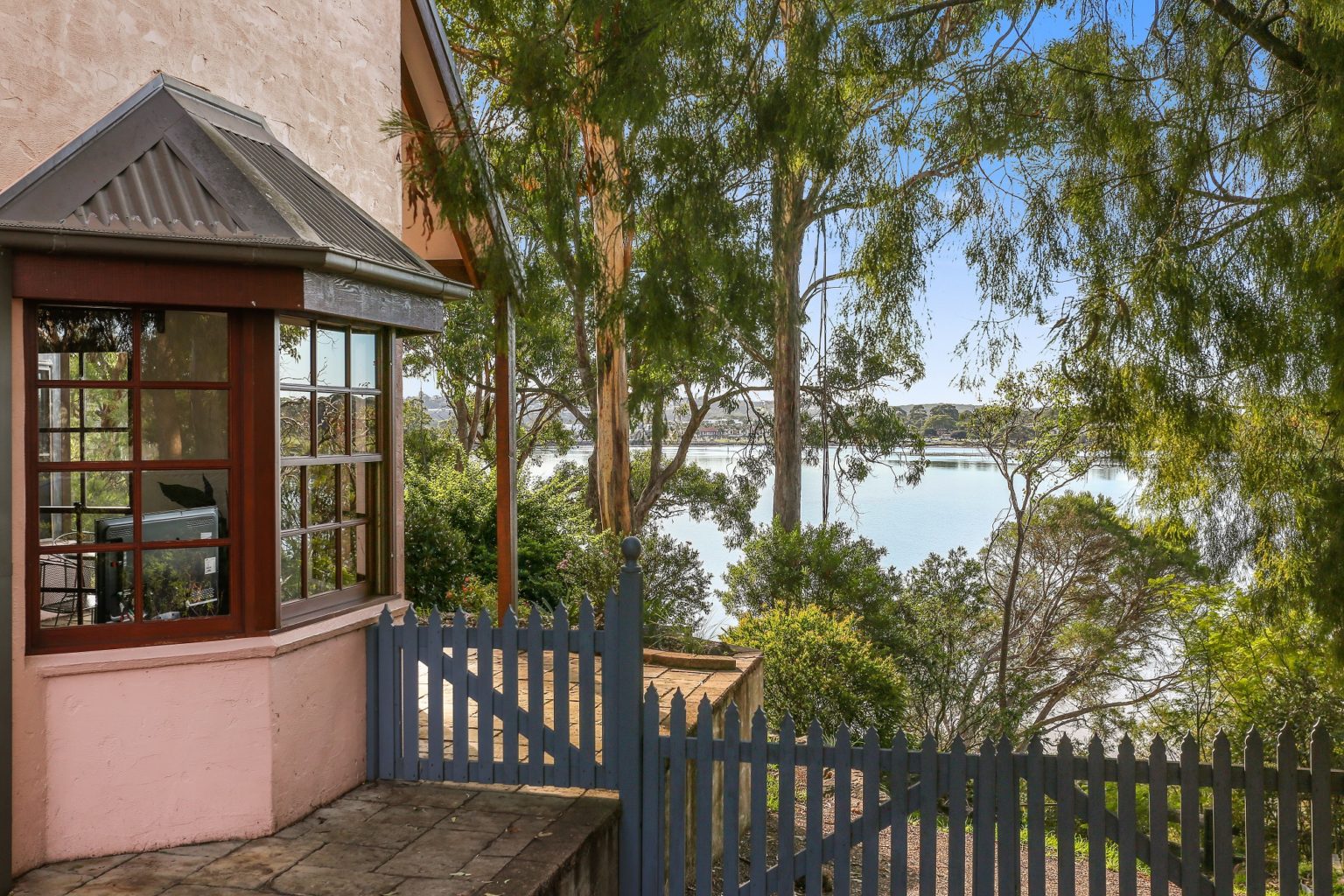 Cornwall Cottage | 3 Bedrooms | 2.5 Bath | Merimbula - Sapphire Coast